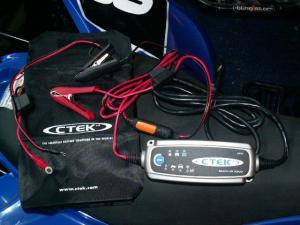 ctek multi us 3300 battery charger review, The versatile CTEK MULTI US 3300 charger comes with clamps and screw on leads