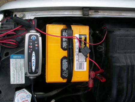 ctek multi us 3300 battery charger review, Despite its small size the CTEK MULTI US 3300 had no trouble charging up a truck battery