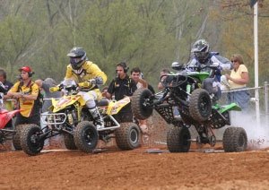 wimmer earns third ama pro atv mx win, Chad Wienen pulls an inadvertent wheelie off the start