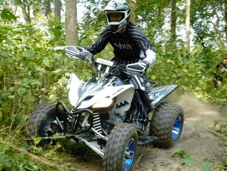 yamaha raptor 250 project giveaway, This was Joe s first time riding with Flexxbars