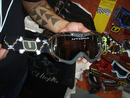 2010 indianapolis dealer expo report, Seriously we saw these goggles bent almost in half right before this picture was taken