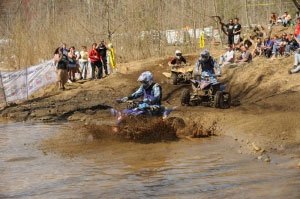 borich wins thriller at steele creek gncc, Bill Ballance leads the pack into the water