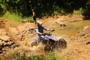 bithell wins yadkin valley stomp gncc, Taylor Kiser gained some points on the leader with a second place finish