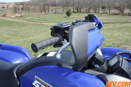 yamaha grizzly 550 project, The Brush Deflectors help keep your hands clear of mud and rocks shot up from other ATVs