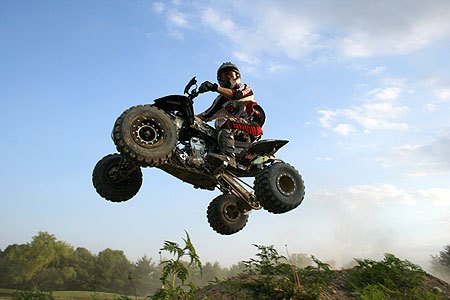 2008 yamaha yfz450 project, Jeff Vanasdal poses for the camera on the updated quad