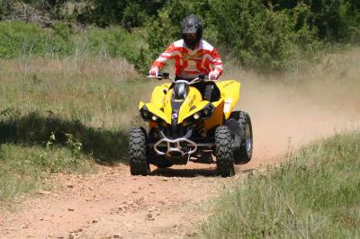 2009 can am renegade 800r efi review, The Renegade 800R is all about power and speed while combining sport and utility
