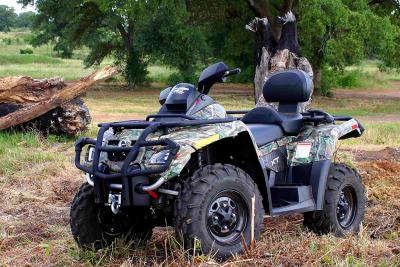 2009 can am outlander 500 max efi review, The XT version of the Outlander MAX 500 comes in yellow red black and camo