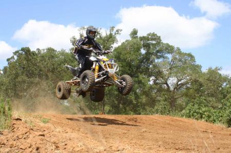 2009 can am ds 450 review, The powerful 450cc engine gets you moving in a hurry