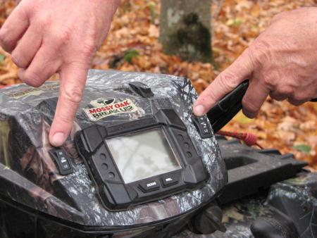 2009 polaris sportsman xp 850 550 review, Our test XPs came with handwarmers with easy to reach console mounted switches