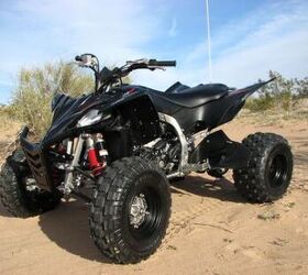 2009 yamaha yfz450r review dune test, Along with the standard blue and white model YFZ450Rs Yamaha has also released this great looking all black Special Edition model complete with black front bumper and black aluminum heel guards
