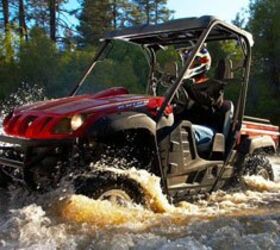 2009 yamaha rhino 700 fi sport edition review, The doors help keep your feet inside and water and trial debris outside