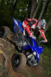 2010 yamaha yfz450x review, Handling is smooth almost like it s got a steering dampener