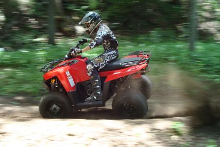 2010 polaris trail boss 330 review, It s far from a racer but the 329cc engine is still quick enough to keep you grinning