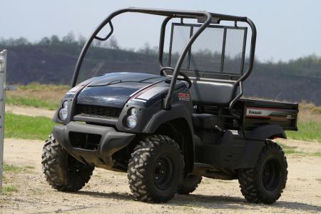 2010 kawasaki mule 610 4x4 xc review, Kawasaki gave the Mule 610 4x4 XC a sportier edge than the rest of the Mule family