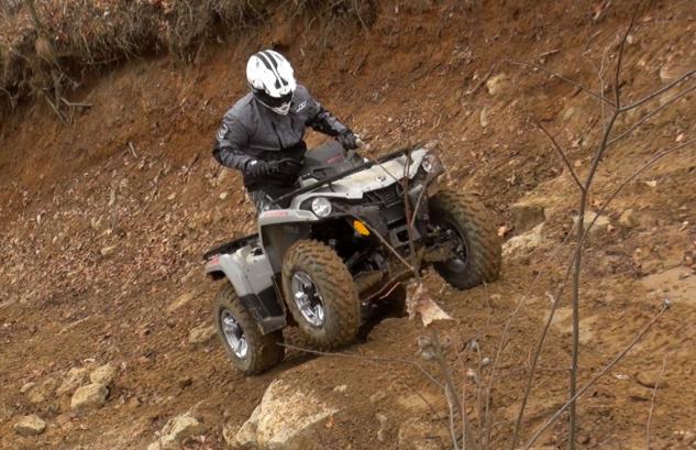 2015 polaris sportsman 570 eps vs can am outlander l 500 dps, 2015 Can Am Outlander L 500 Action Climbing