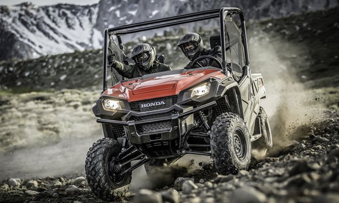 2016 honda pioneer 1000 vs polaris ranger xp 900 specs shootout, 2016 Honda Pioneer 1000 Action