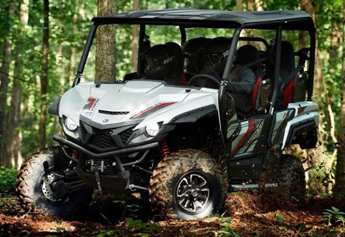 2018 yamaha wolverine x4 vs honda pioneer 1000 5 deluxe by the numbers, 2018 Yamaha Wolverine X4 Action 2