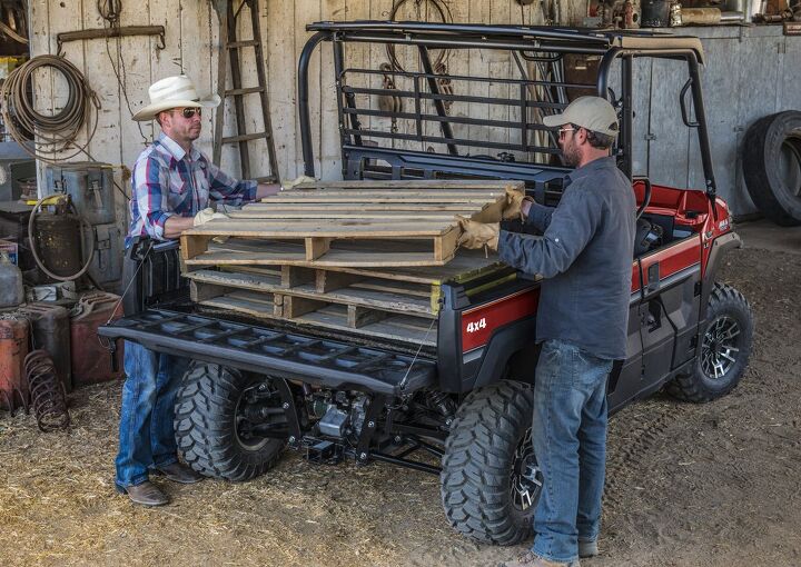 textron prowler pro xt vs kawasaki mule pro fx eps le by the numbers, Kawasak Mule Pro FX EPS LE Cargo