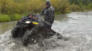 Outlander 800R Playing in the Deep Water [video]