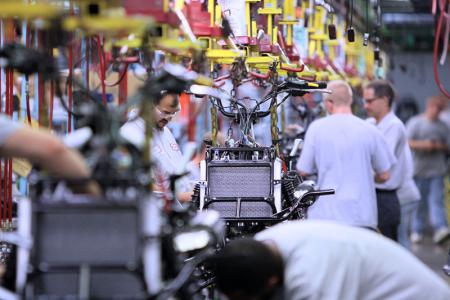 inside kawasaki s production facility, Precision linemen and women make products you can count on