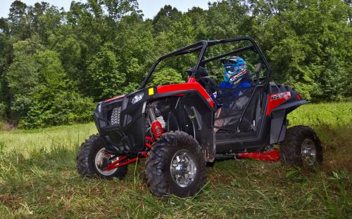 2012 polaris rzr xp 900 review long term test, 2012 Polaris RZR XP 900 Action Left