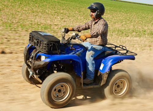 2014 yamaha grizzly 700 preview, 2014 Yamaha Grizzly 700 Action Left