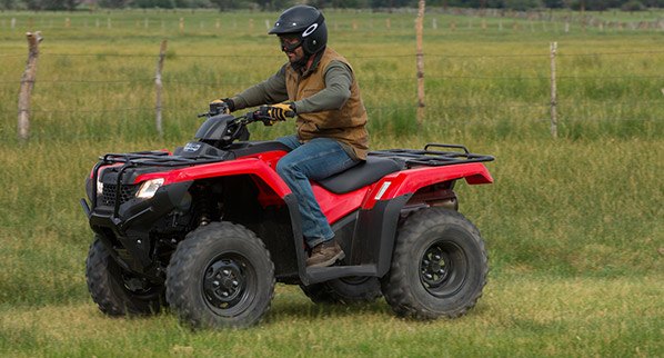 2014 honda fourtrax rancher and foreman preview, 2014 Honda FourTrax Rancher Action Left