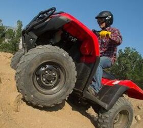 2014 honda fourtrax rancher and foreman preview, 2014 Honda FourTrax Foreman Action Climb