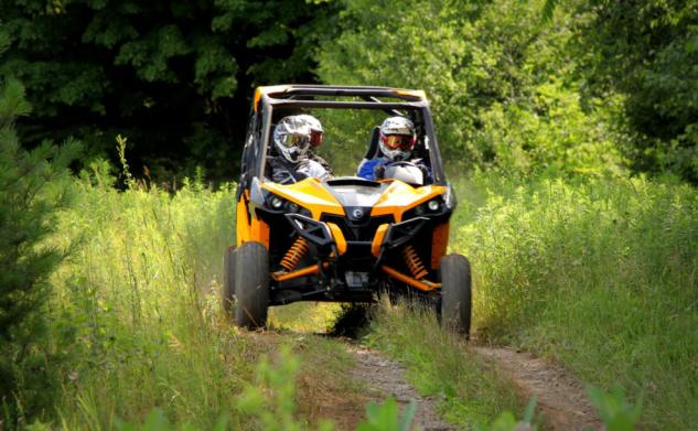 2014 can am maverick max x rs review video, 2014 Can Am Maverick MAX X rs Action Front