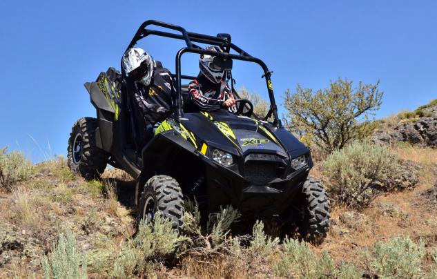 2013 polaris rzr xp 900 eps le review, 2013 Polaris RZR XP 900 EPS Action Rocky Downhill