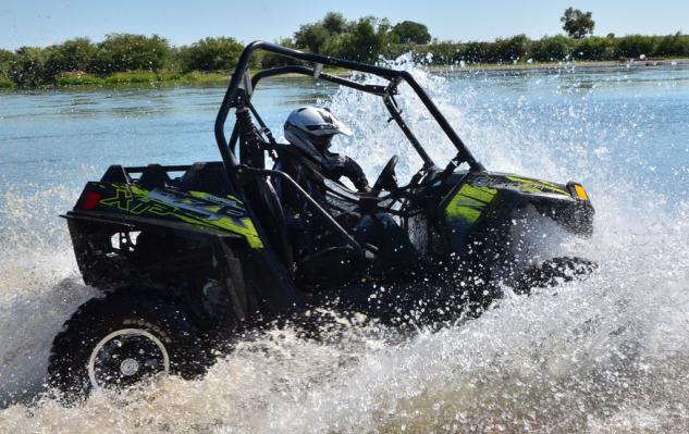 2013 polaris rzr xp 900 eps le review, 2013 Polaris RZR XP 900 EPS Action Water