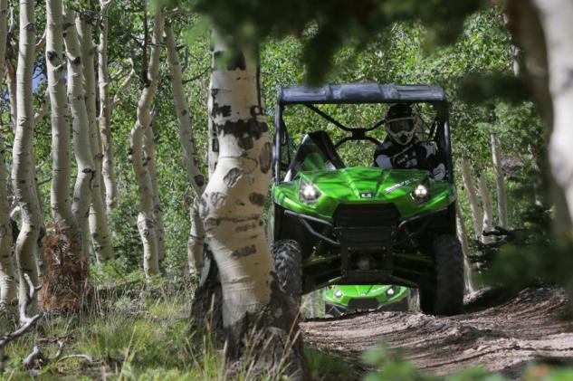 2014 kawasaki teryx4 le review, 2014 Kawasaki Teryx4 LED Headlights