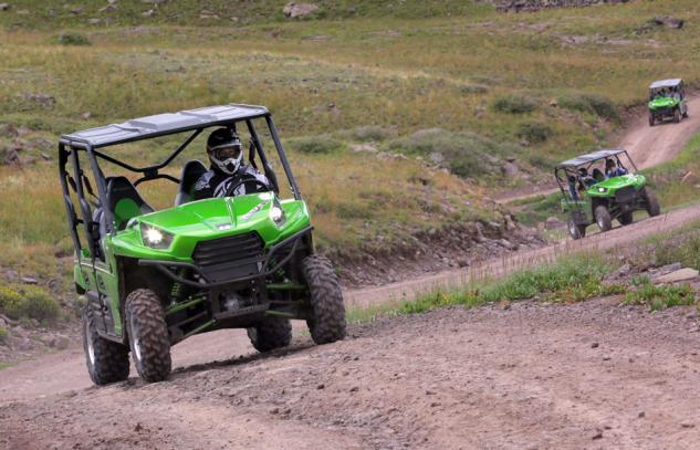 2014 kawasaki teryx4 le review, 2014 Kawasaki Teryx4 Action Climbing