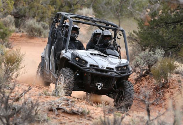 2014 can am commander max 1000 preview, 2014 Can Am Commander MAX 1000 XT Action 03