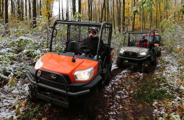 2014 kubota rtv x series review, 2014 Kubota RTV X900 Action