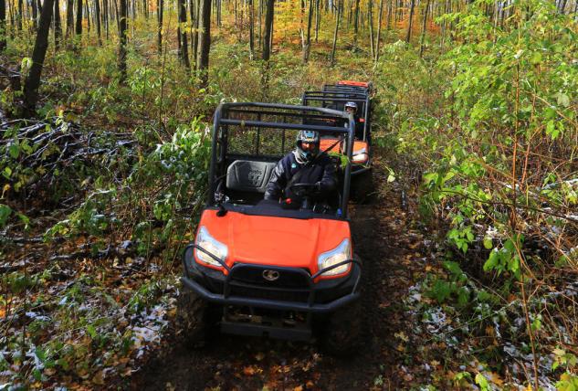 2014 kubota rtv x series review, 2014 Kubota RTV X1120D Action