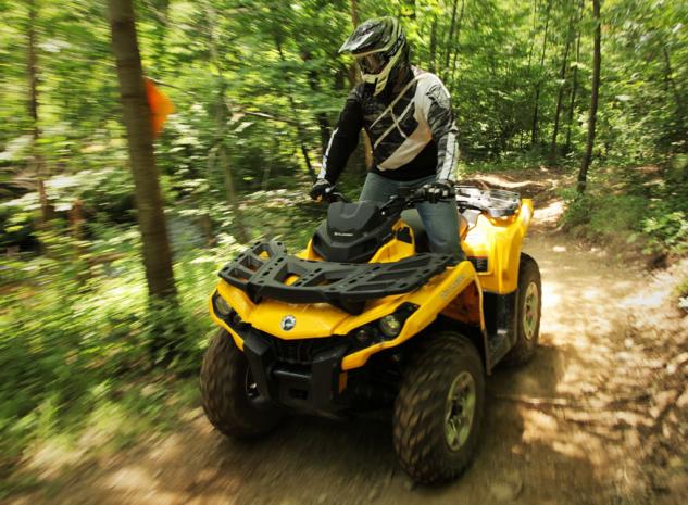 2014 can am outlander 500 review video, 2014 Can Am Outlander 500 Action Woods