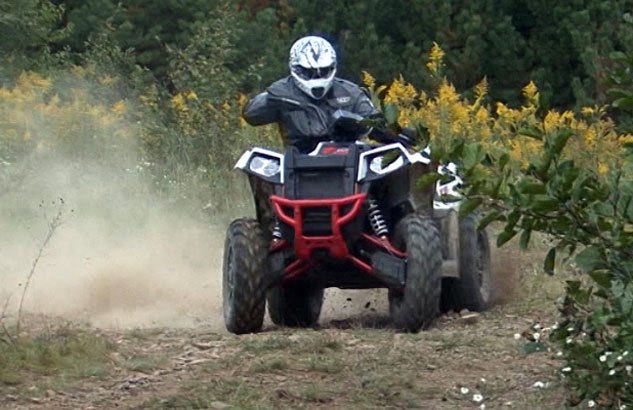 2014 polaris scrambler xp 1000 review, 2014 Polaris Scrambler 1000 Action Sliding