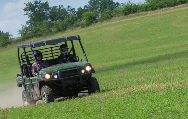 2015 kawasaki mule pro fxt review, 2015 Kawasaki Mule PRO FXT Action Grass