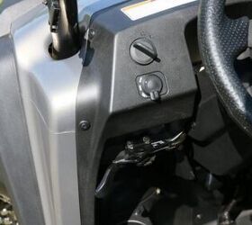 2015 kymco uxv 450i le 4x4 review, 2015 Kymco UXV 450i LE Parking Brake