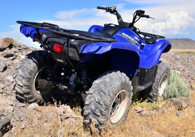 2014 yamaha grizzly 700 eps long term review video, 2014 Yamaha Grizzly 700 EPS Rear