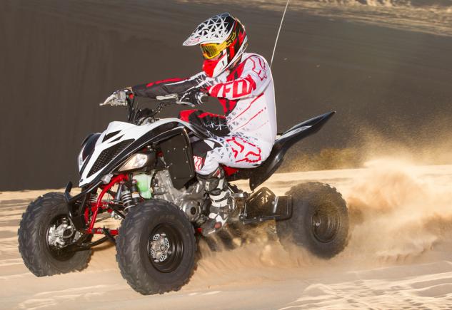 2015 yamaha raptor 700r se and yfz450r se review, 2015 Yamaha Raptor 700R SE Action 01