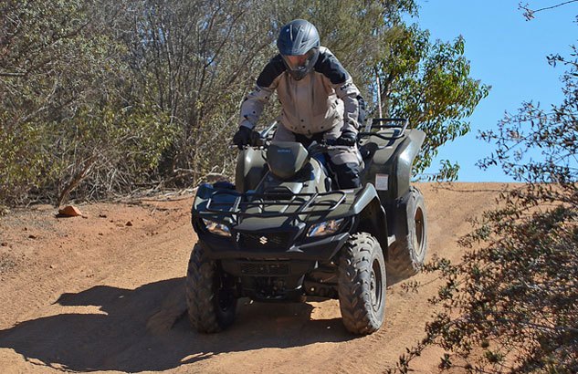 2015 suzuki kingquad 500 axi review, 2015 Suzuki KingQuad 500 Action Downhill