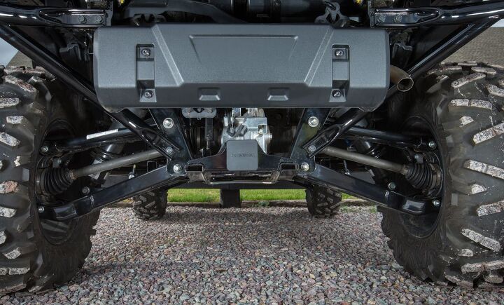 2016 honda pioneer 1000 5 deluxe review, 2016 Honda Pioneer 1000 Rear Suspension