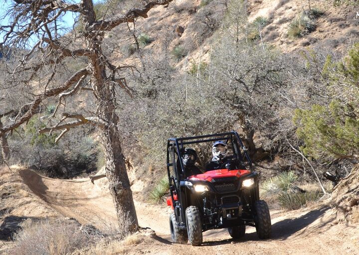 2017 honda pioneer 500 review, 2017 Honda Pioneer Action Red