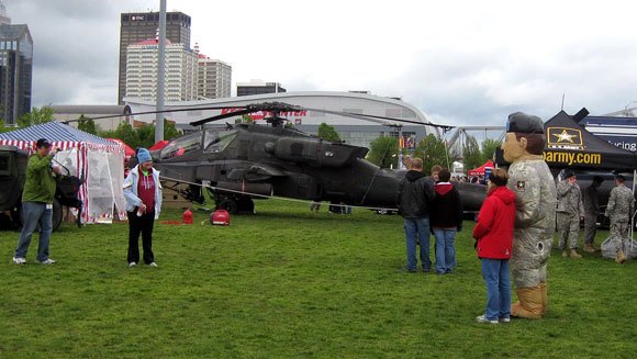 yokley racing team on display at thunder over louisville