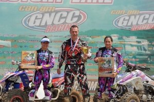 borich outduels fowler at mammoth gncc, Traci Cecco Dave Simmons and Lexie Coulter