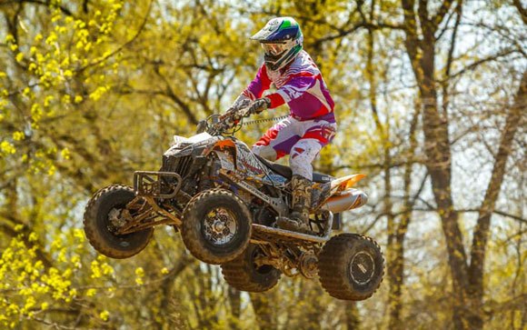 buckhannon pilots renegade to loretta lynn s gncc 44 win, Travis Moore NEATV