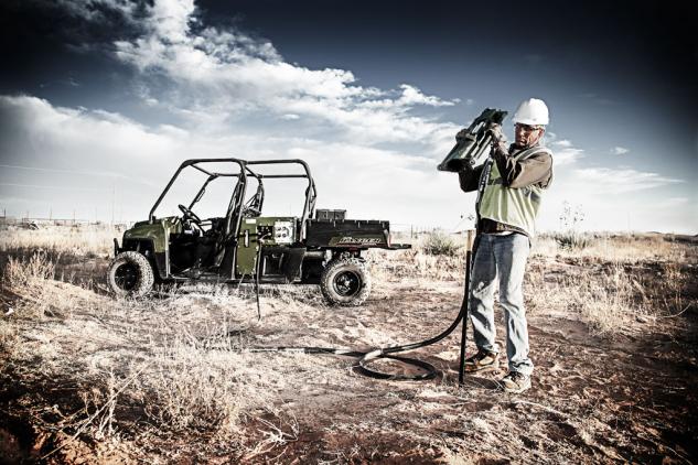 polaris unveils ranger crew with hippo multipower system, Polaris Ranger HIPPO MPS Action 08