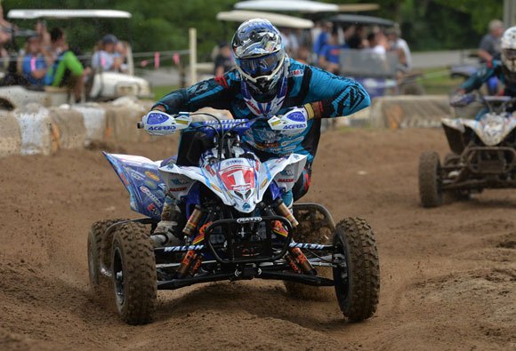 yamaha and chad wienen celebrate atvmx championship, Chad Wienen YFZ450R